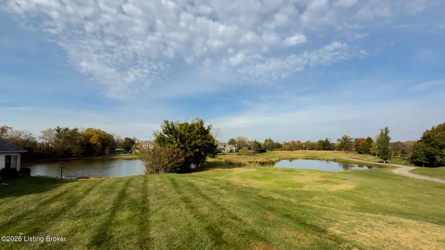 8101 Sawgrass Ct, Louisville, KY 40291 - #2