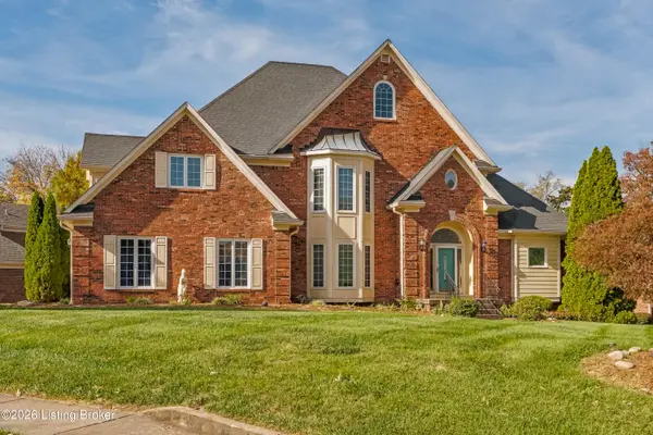 901 Lake Forest Pkwy, Louisville, KY 40245