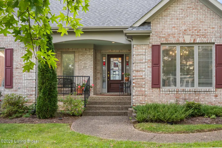 407 Sycamore Hills Ln, Louisville, KY 40245 - #3