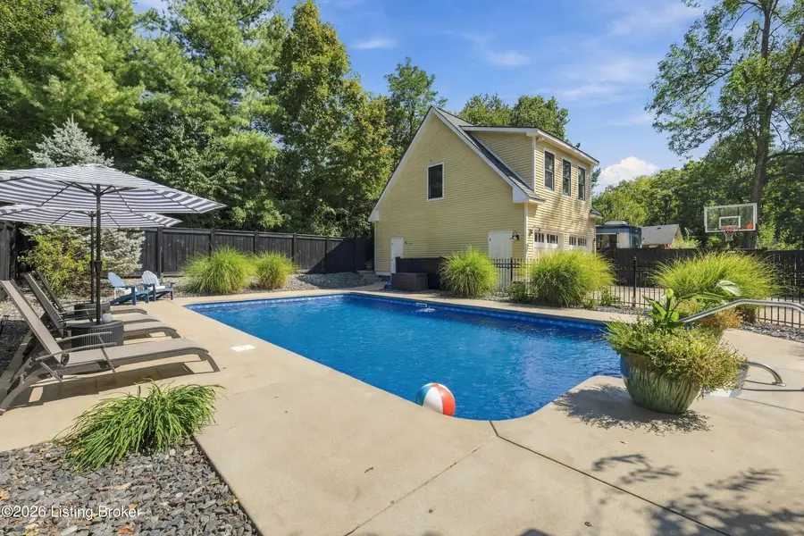 131 N Hite Ave, Louisville, KY 40206 - #2
