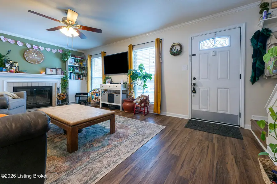 8903 Threpio Ct, Louisville, KY 40299 - #3