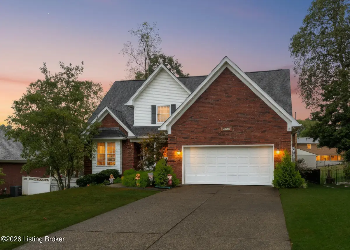6204 Cottage Ridge Pl, Louisville, KY 40214 - #1