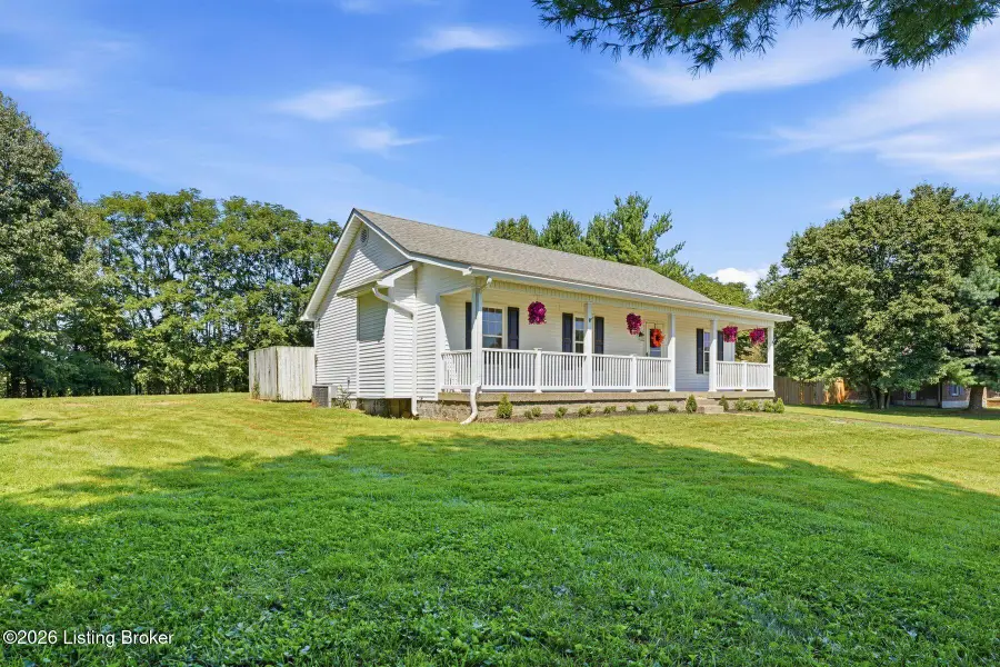 142 Meadow Lake Dr, Taylorsville, KY 40071 - #2