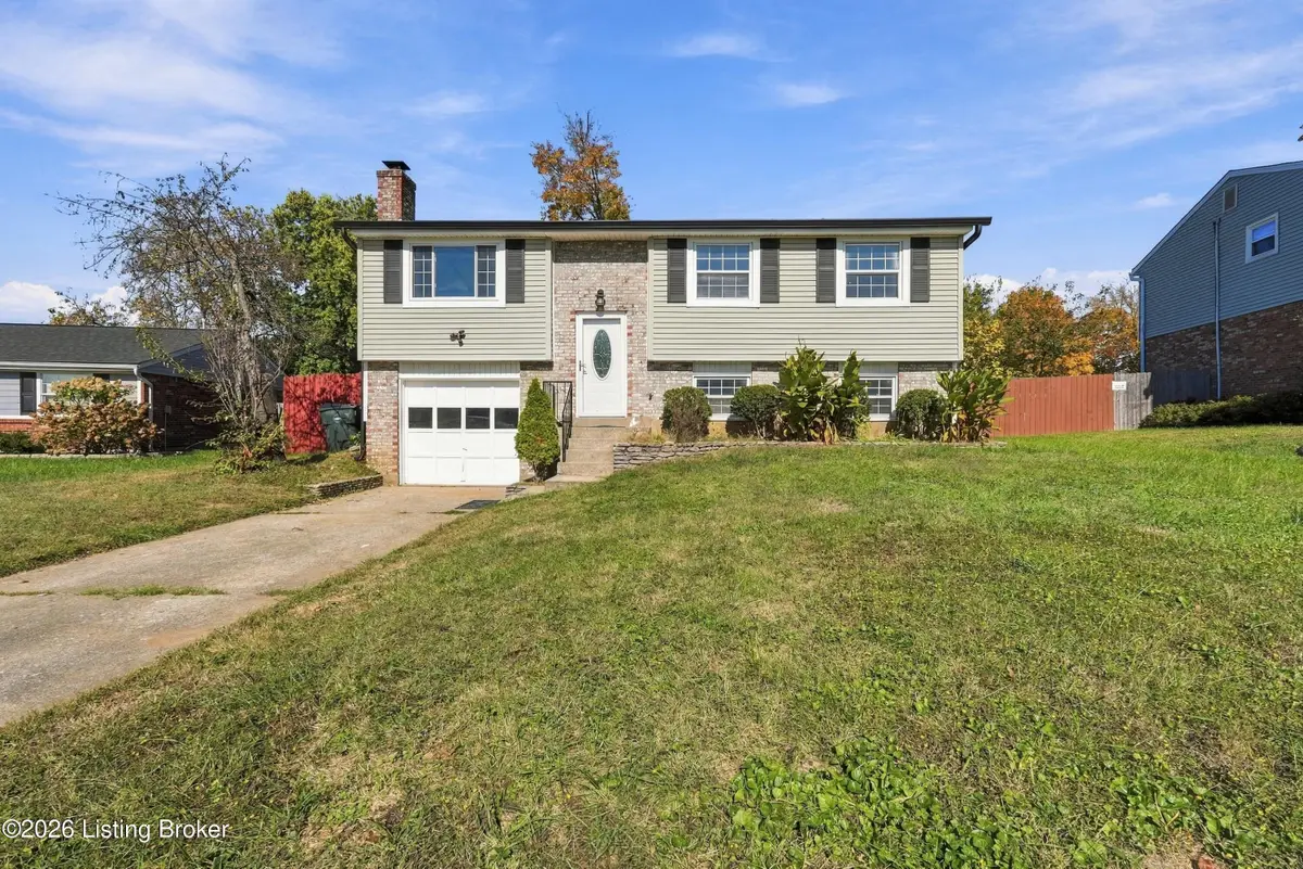 9107 Raintree Dr, Louisville, KY 40220 - #1