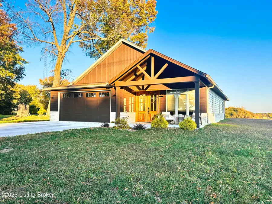 208 School St, Leitchfield, KY 42754 - #2