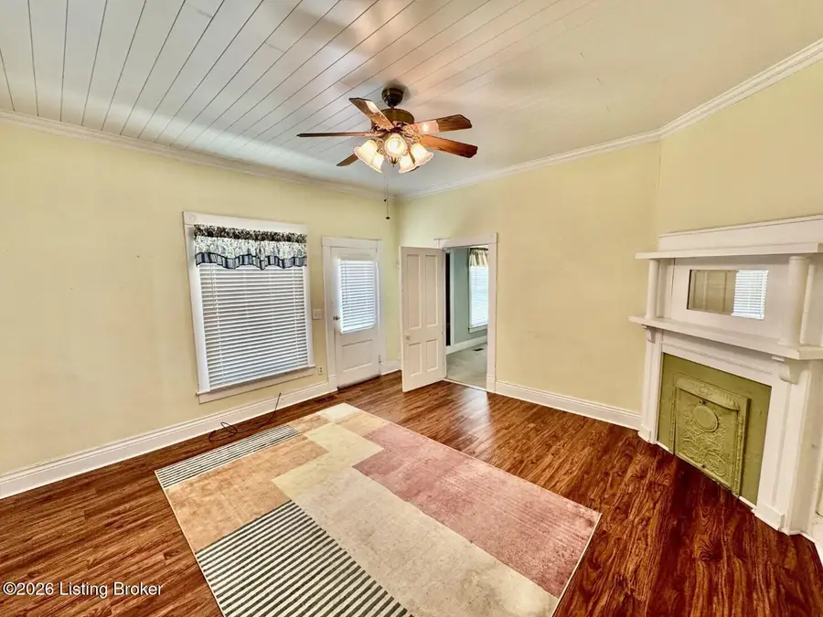 204 Covington Ave, Springfield, KY 40069 - #2