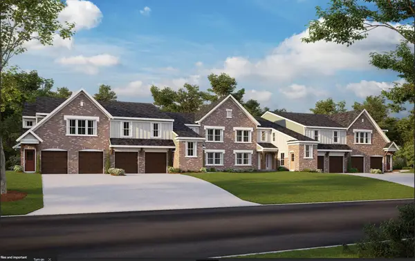 408 Station Drive #33-102, Ludlow, KY 41016