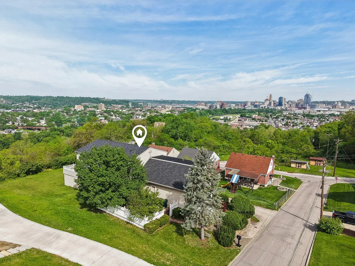 214 Clifton Avenue, Newport, KY 41071 - Image #1