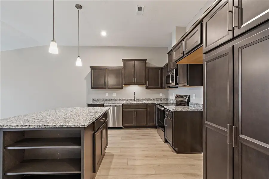 566 Foxhill Drive #12-302, Crescent Springs, KY 41017 - Image #3