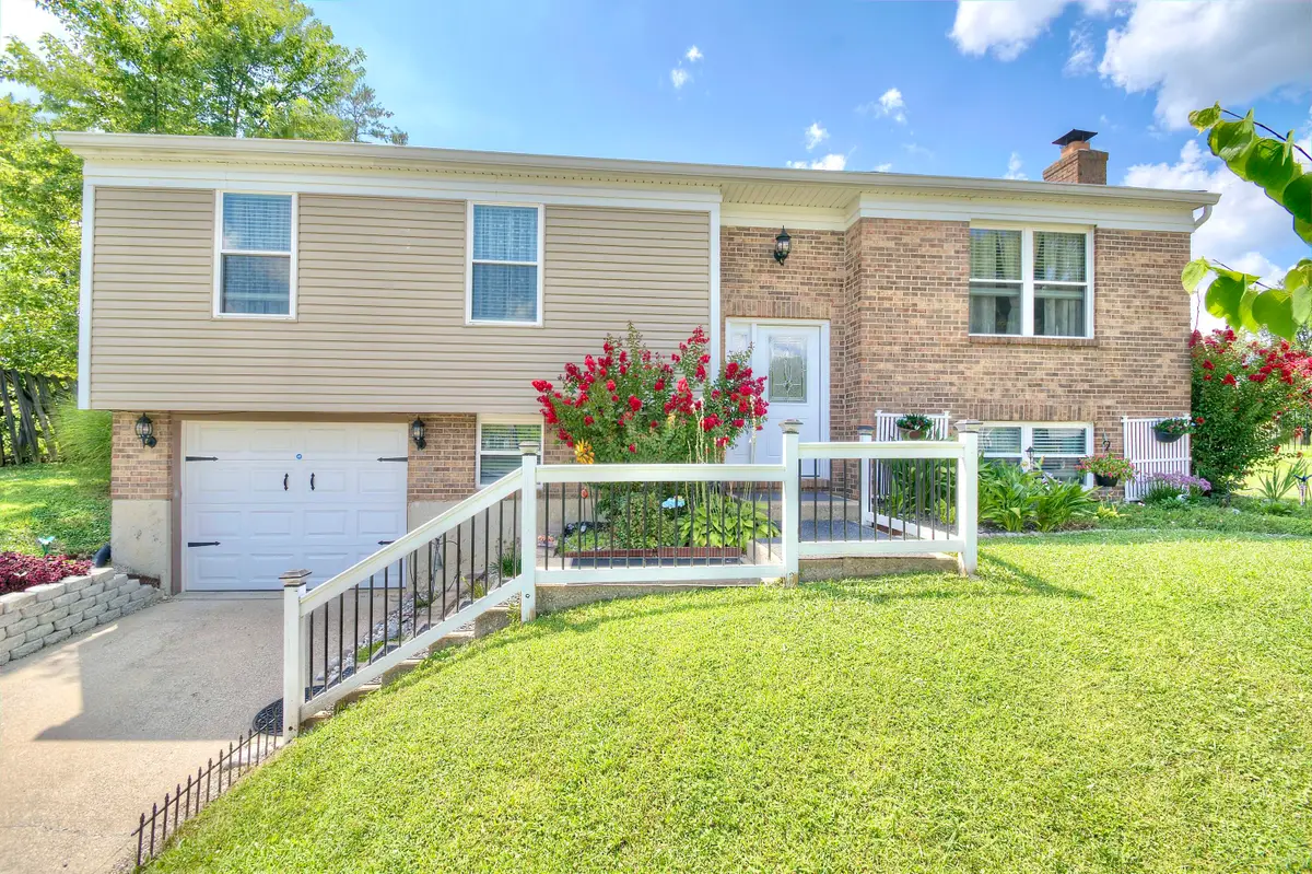 11 E Boesch Drive, Alexandria, KY 41001 - Image #1