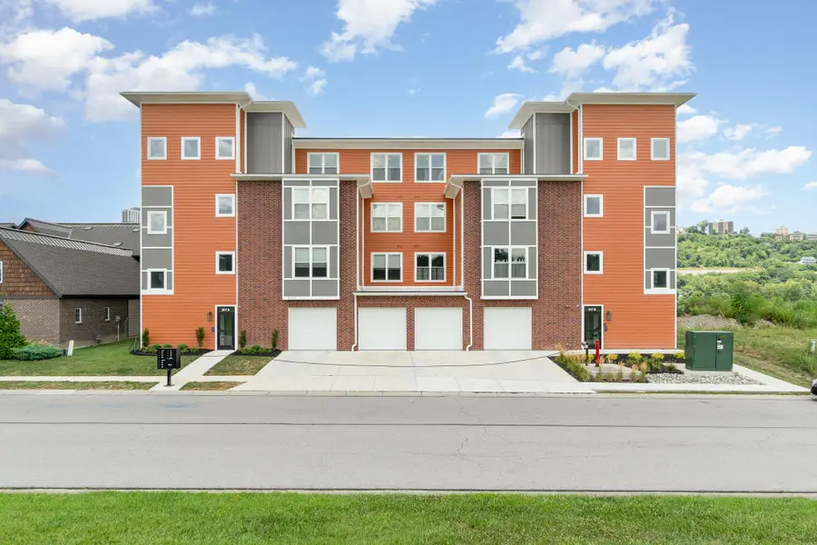 617 Manhattan Boulevard #204, Dayton, KY 41074 - Image #2