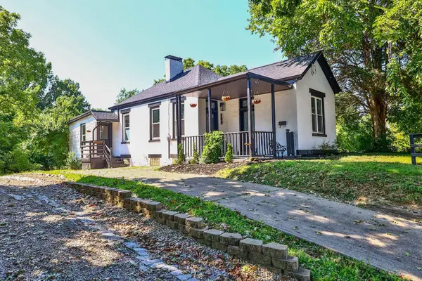 186 Kentucky Drive, Newport, KY 41071