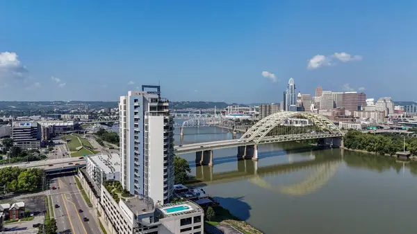 400 Riverboat Row #1703, Newport, KY 41071