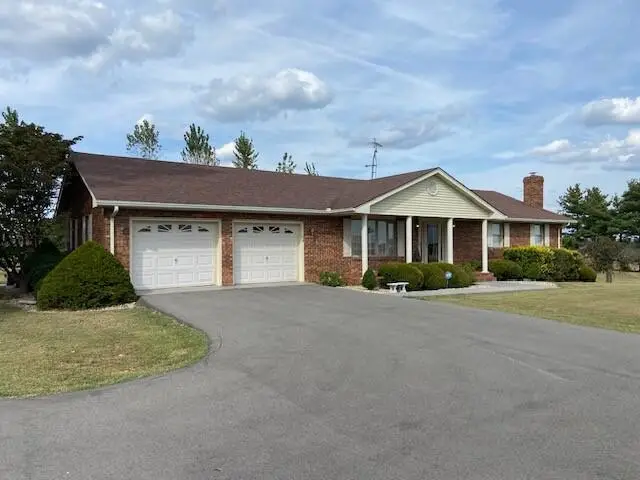 204 Pleasantville Road, Flemingsburg, KY 41041 - Image #1