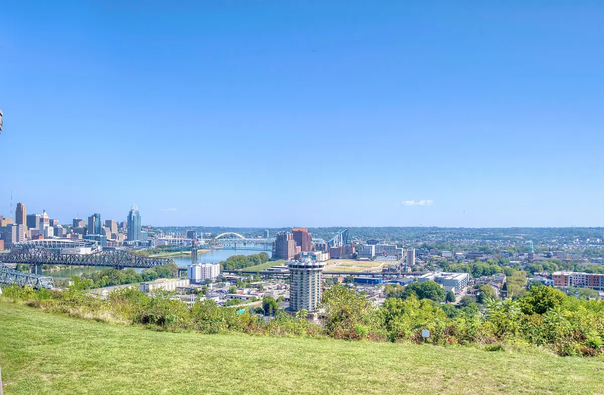 110 Winding Way #F, Covington, KY 41011 - Image #1
