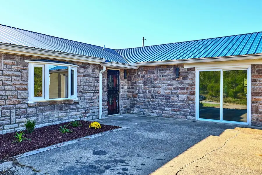 313 Stephens Drive, Falmouth, KY 41040 - Image #3