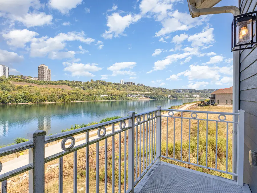 385 Manhattan Boulevard, Dayton, KY 41074 - Image #2