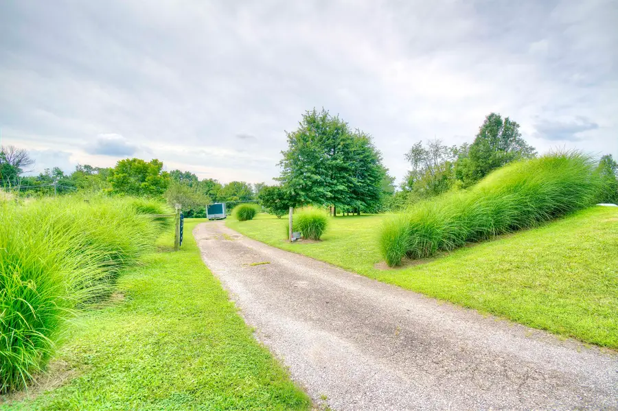 7200 Oakbrook Road, Florence, KY 41042 - Image #2