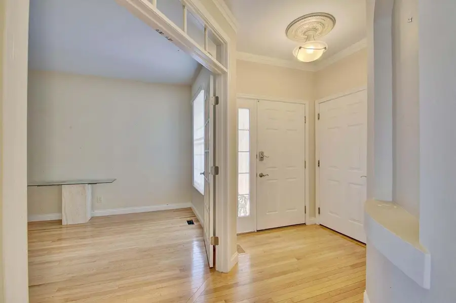 459 Pinnacle Way, Ludlow, KY 41016 - Image #2