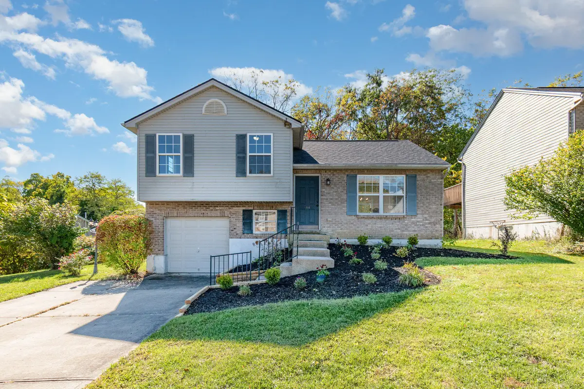 884 Virginiabradford Court, Erlanger, KY 41018 - Image #1