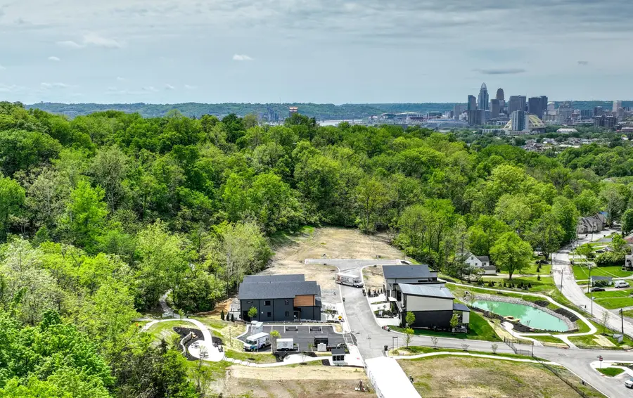 868 Belle Rdg Lp, Bellevue, KY 41073 - Image #2