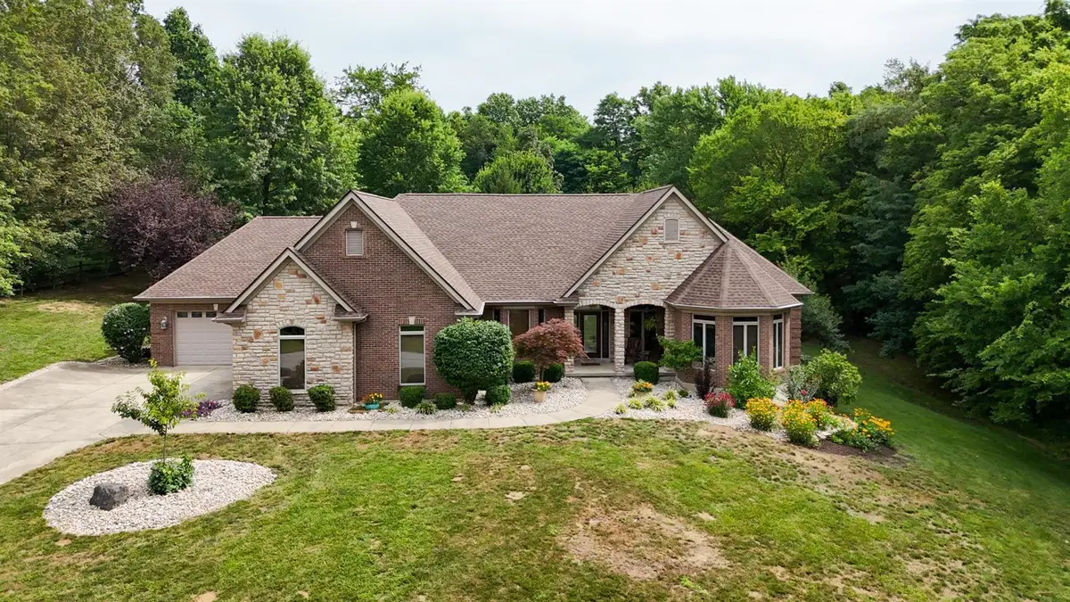 10019 Timbercreek Court, California, KY 41007 - Image #1