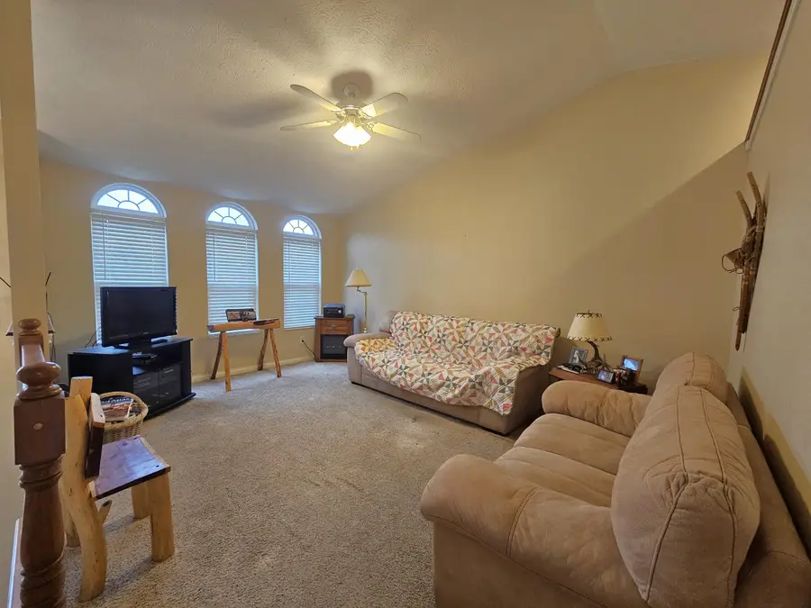 253 Redwood Drive, Dry Ridge, KY 41035 - Image #2