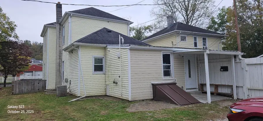 207 E 3rd Street, Augusta, KY 41002 - #3