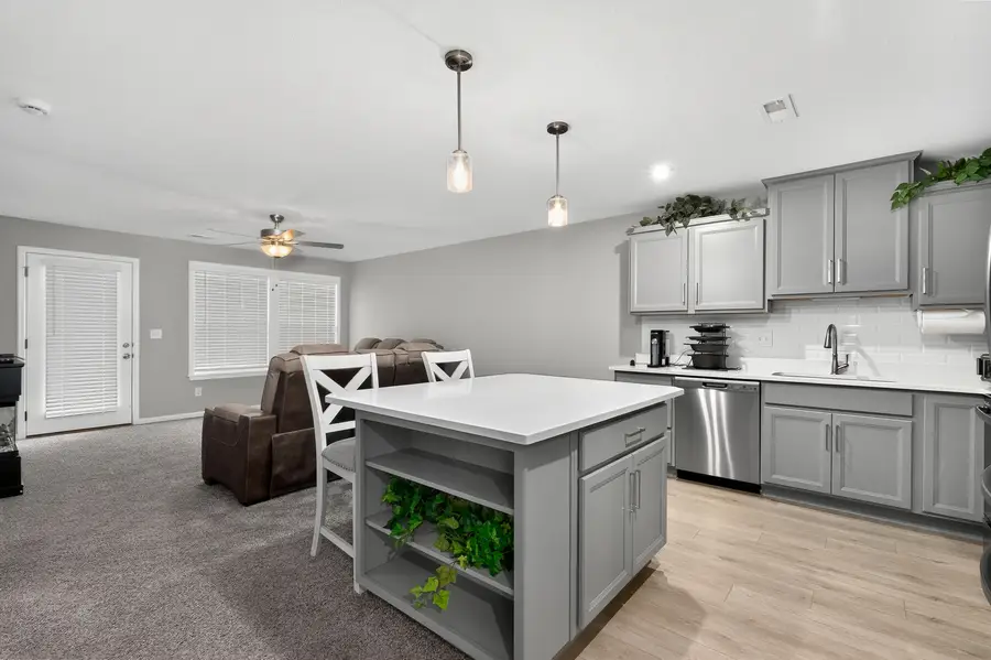 618 Foxhill Drive #10-102, Crescent Springs, KY 41017 - Image #3