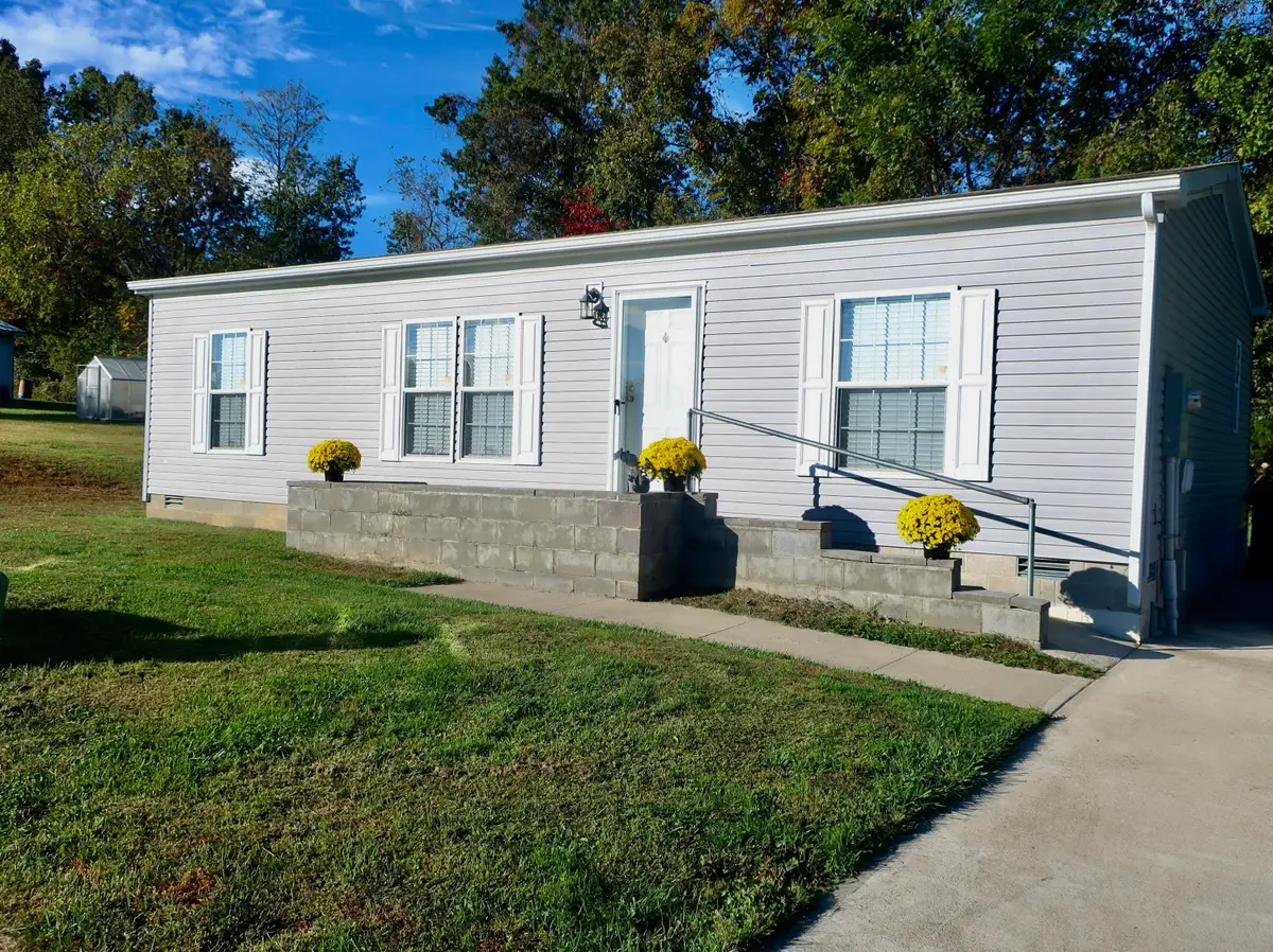 399 Blue Jay Circle, Falmouth, KY 41040 - Image #1