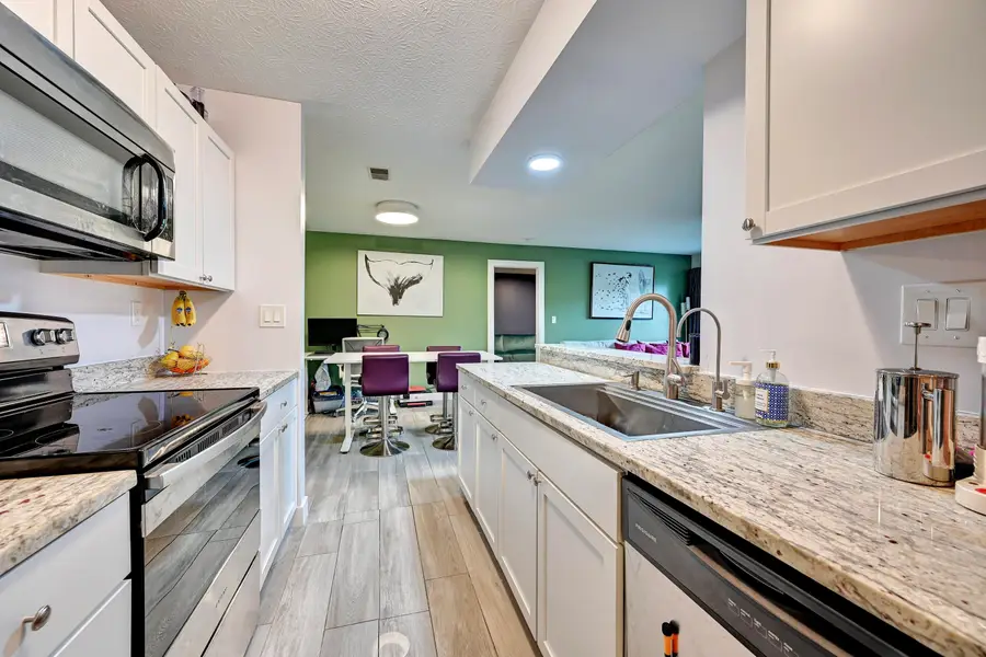 300 Timber Ridge Drive #2, Wilder, KY 41071 - Image #3