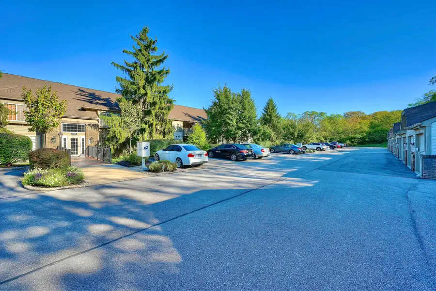 576 Cloverfield Lane #308, Covington, KY 41011 - Image #2