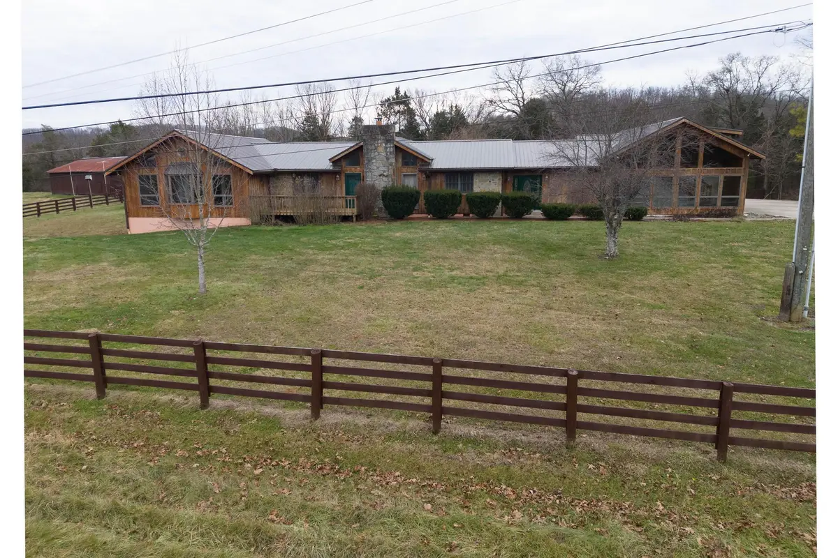 8594 Morehead Road, Flemingsburg, KY 41041 - Image #1