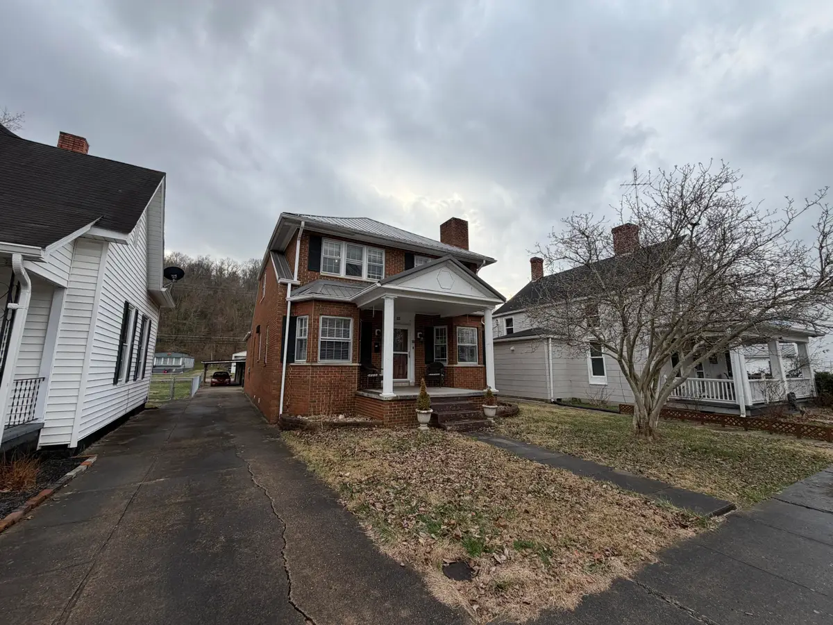 212 E 4th Street, Augusta, KY 41002 - Image #1