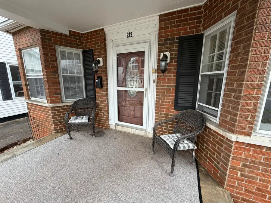 212 E 4th Street, Augusta, KY 41002 - Image #3