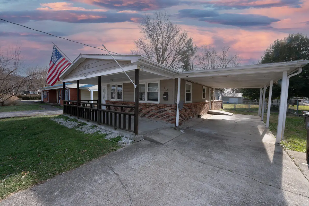 712 Winslow Street, Carrollton, KY 41008 - Image #1