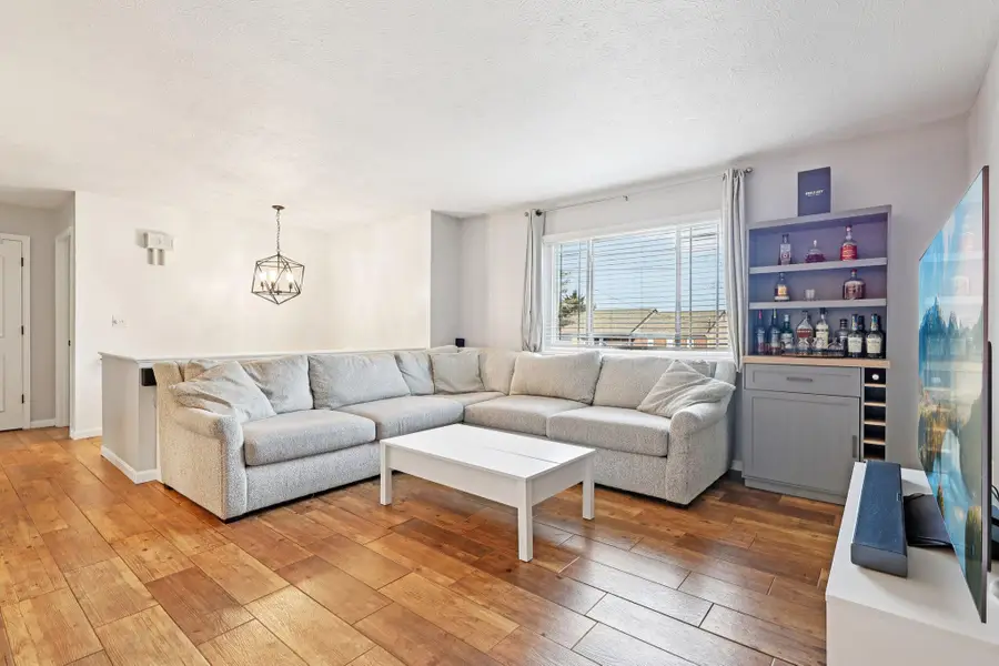 2239 Wideview Drive, Covington, KY 41011 - Image #2