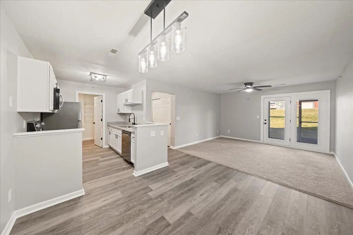 125 Springlake Drive #4, Erlanger, KY 41018 - Image #1