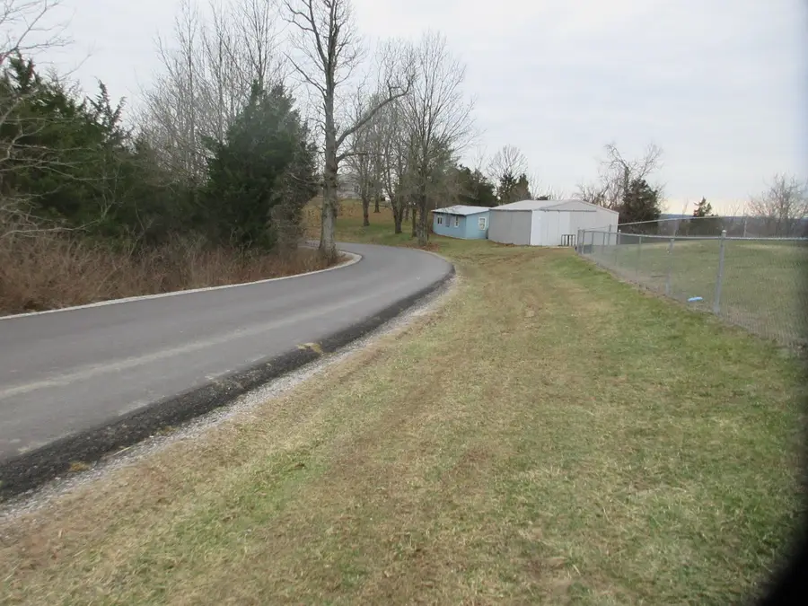 1819 Lenoxburg Road, Falmouth, KY 41040 - Image #2