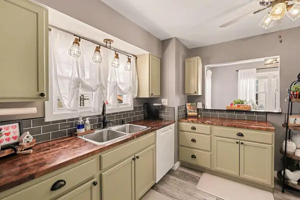 11 Judith Street, Dry Ridge, KY 41035