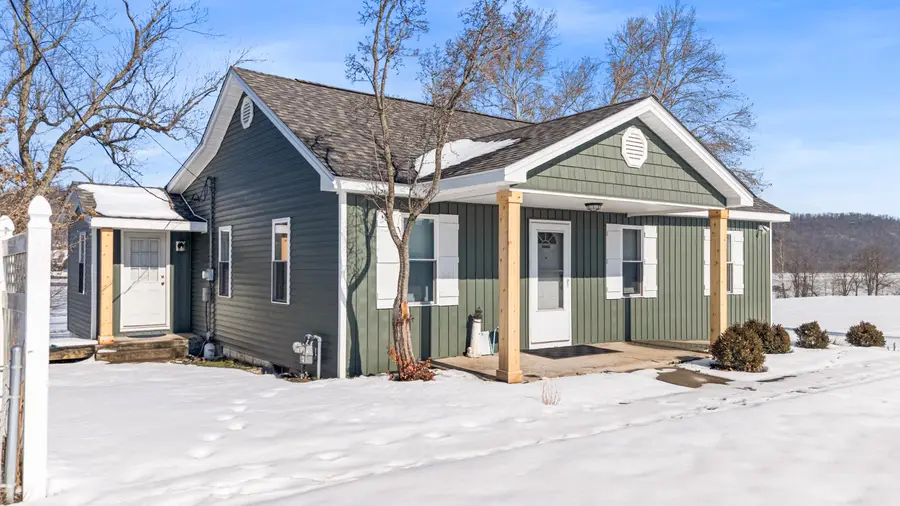 311 E High Street E, Warsaw, KY 41095 - #2