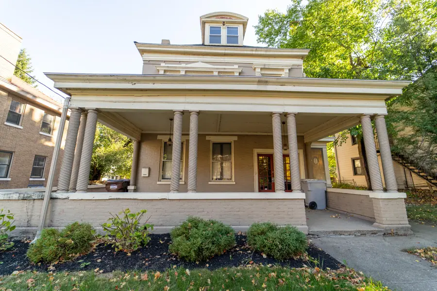 526 Greenup Street, Covington, KY 41011 - #3