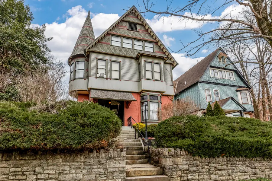 634 Greenup Street, Covington, KY 41011 - #2