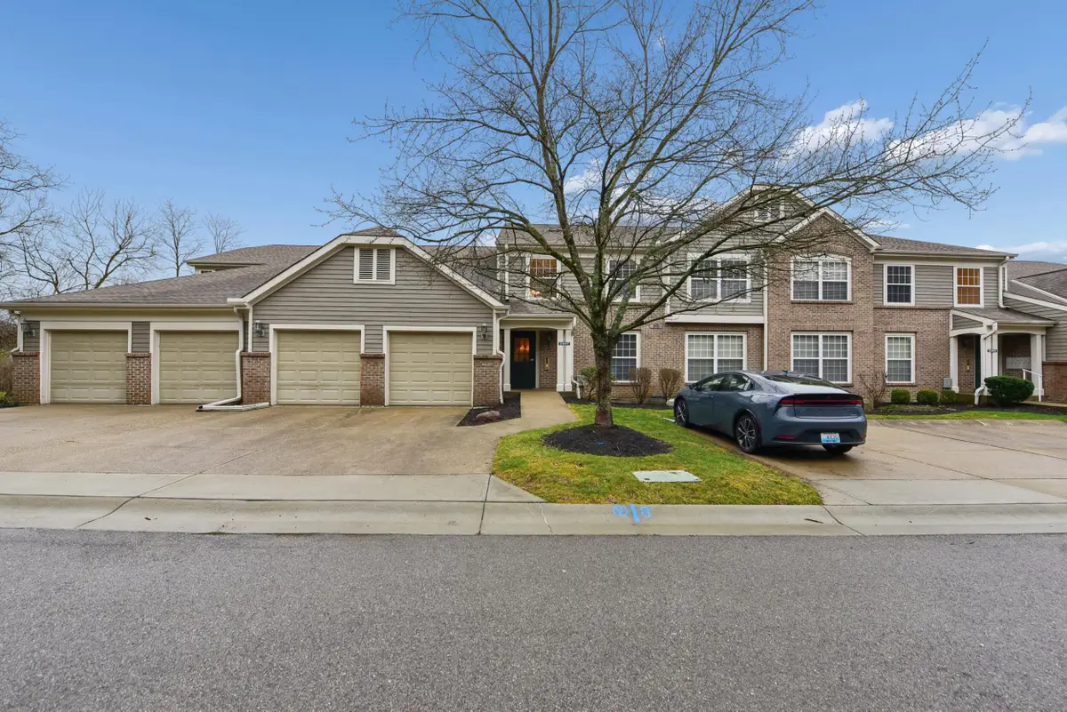 2097 Clareglen Drive #102, Crescent Springs, KY 41017 - #1