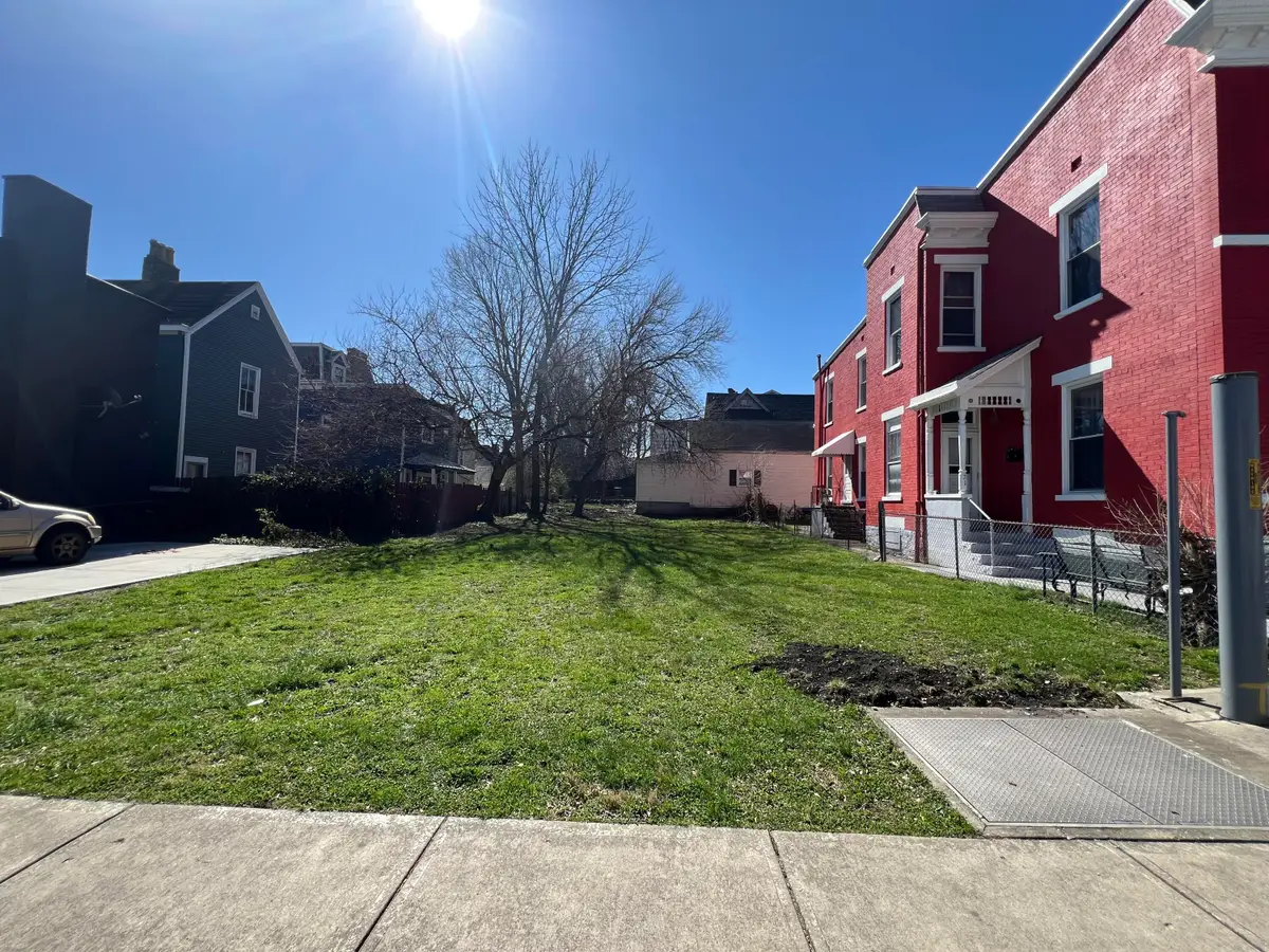 25 E 20th Street, Covington, KY 41014 - #1