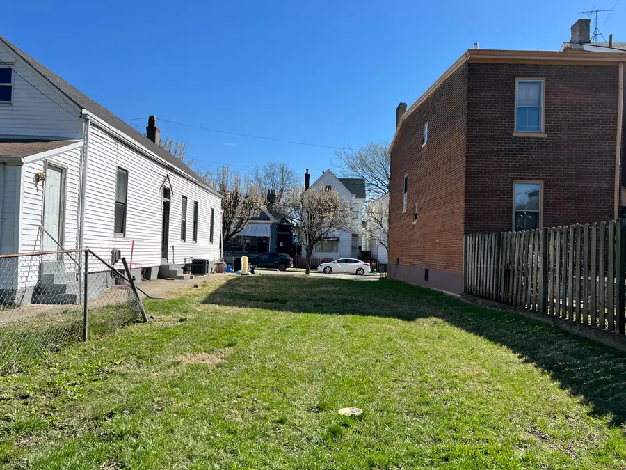 1547 St Clair Street, Covington, KY 41011 - #3