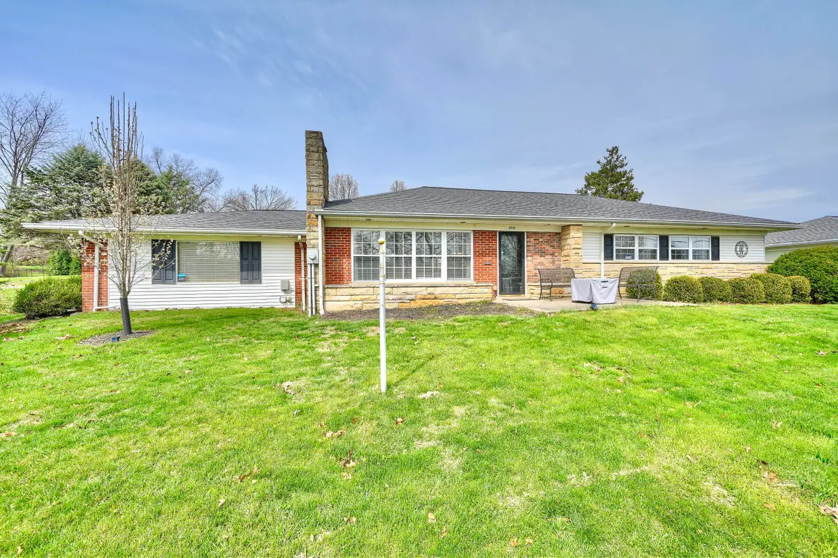 2910 Dixie Hwy, Crestview Hills, KY 41017 - #1