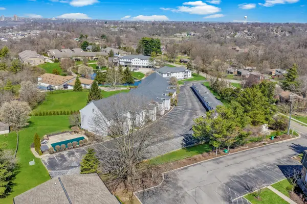 19 Carriage House Drive, Fort Thomas, KY 41075