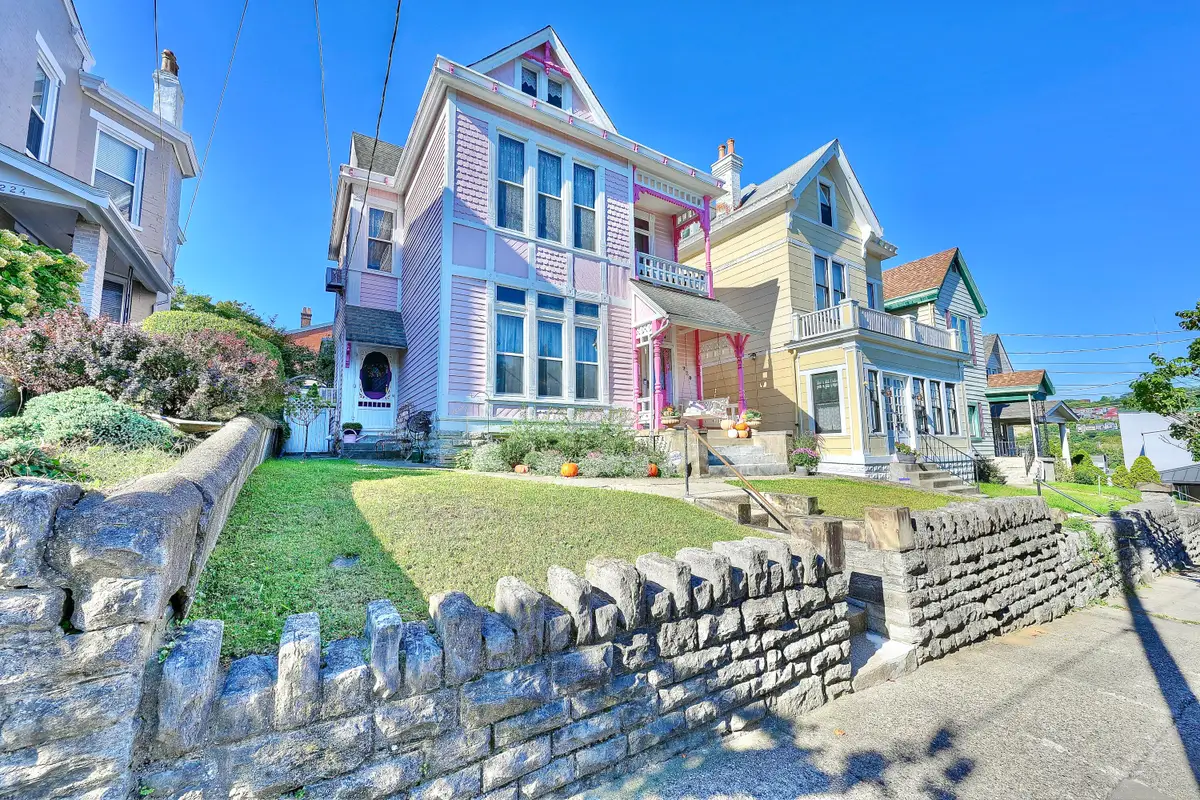 220 Berry Avenue, Bellevue, KY 41073 - #1