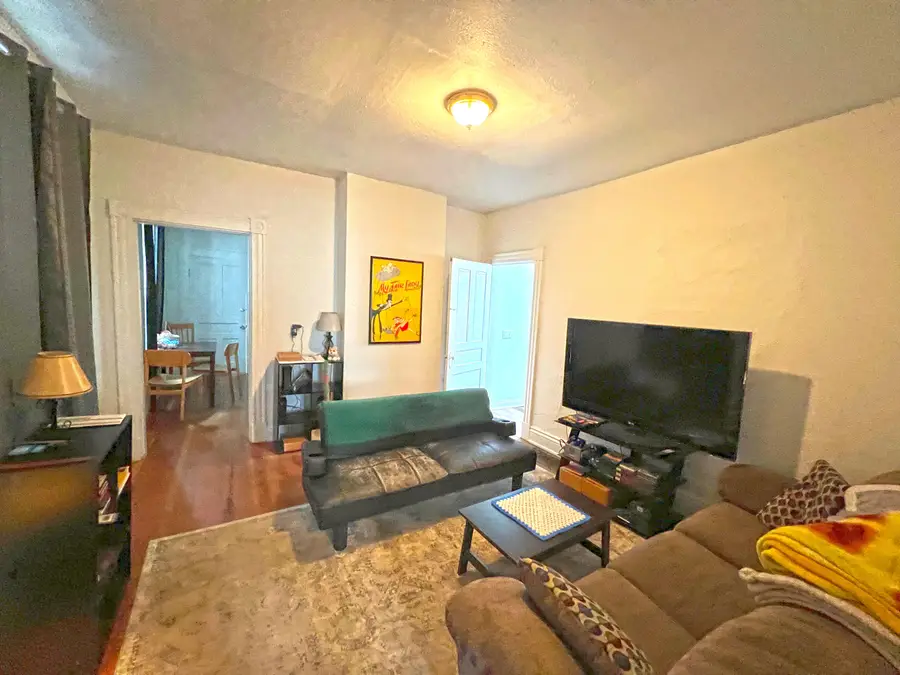 319 E 42nd Street, Covington, KY 41015 - #2